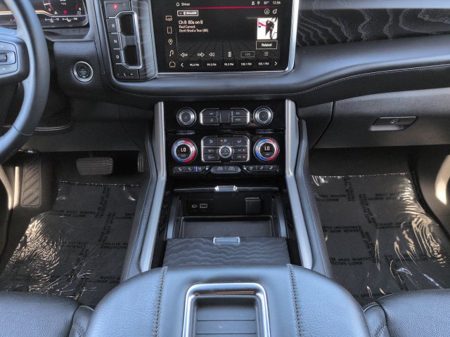 Used 2024 GMC Yukon Denali RWD image 21