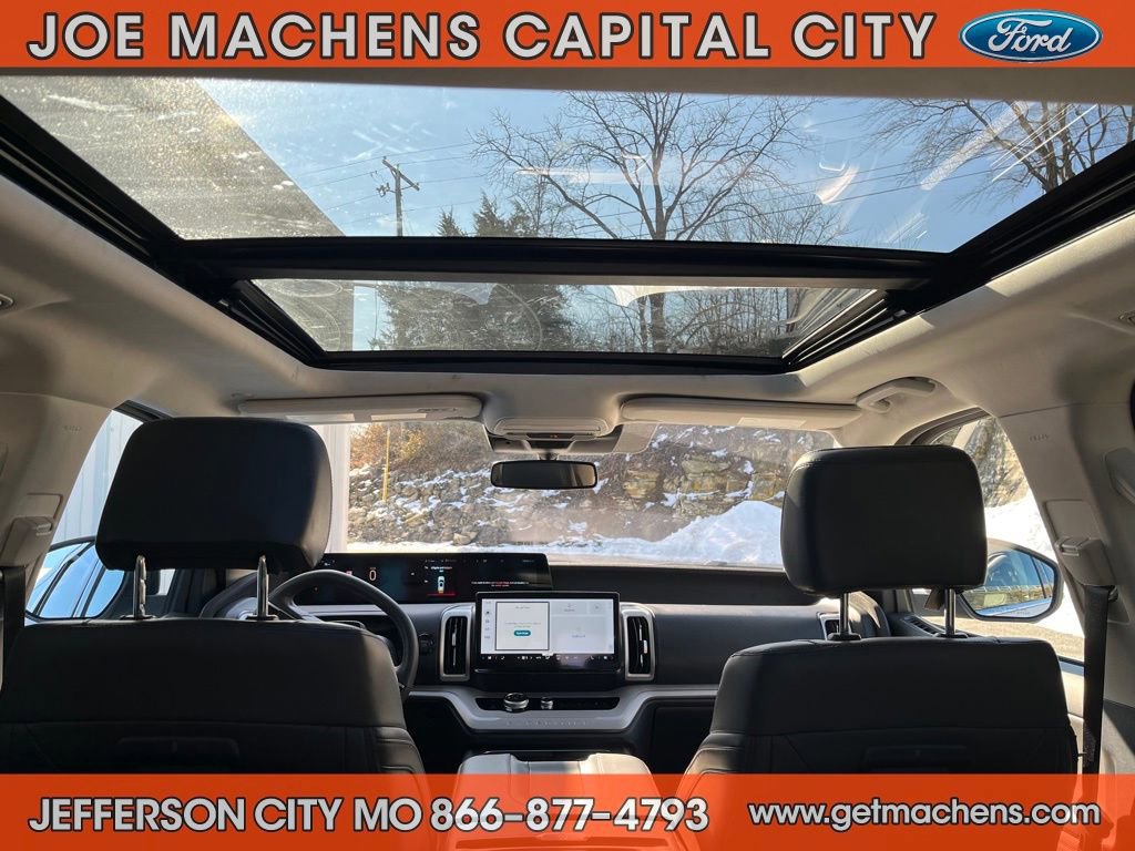 Certified 2025 Ford Expedition Max Active image 12