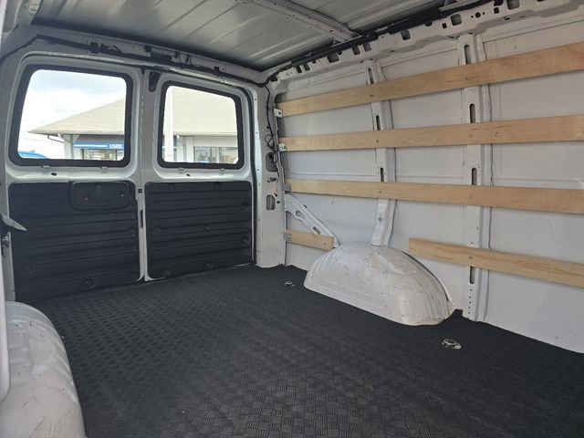 Used 2024 Chevrolet Express 2500 w/ Driver Convenience Package image 21
