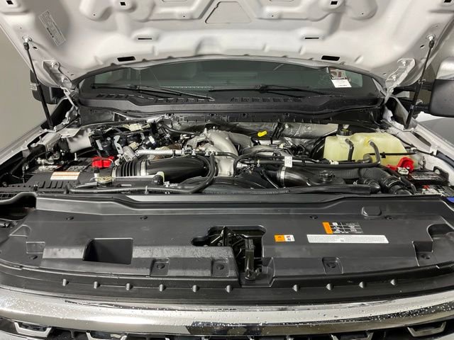 Certified 2024 Ford F250 Lariat w/ Chrome Package image 9
