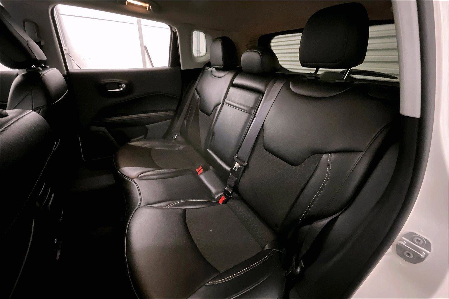 Used 2019 Jeep Compass Latitude image 25