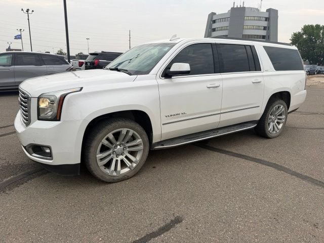 Used 2019 GMC Yukon XL SLT w/ Premium Edition AWD/4WD image 8