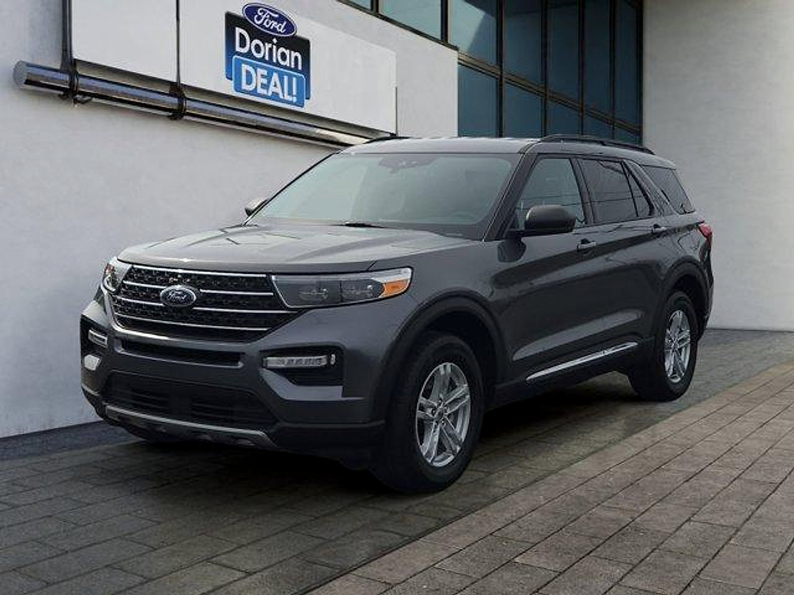 Certified 2023 Ford Explorer XLT w/ Equipment Group 202A AWD/4WD image 7