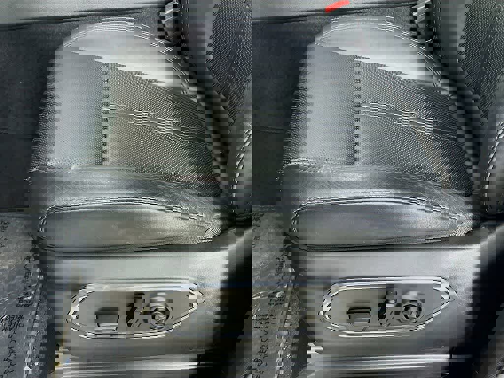 Used 2023 Jeep Wagoneer Series III w/ Preferred Equipment Group image 32