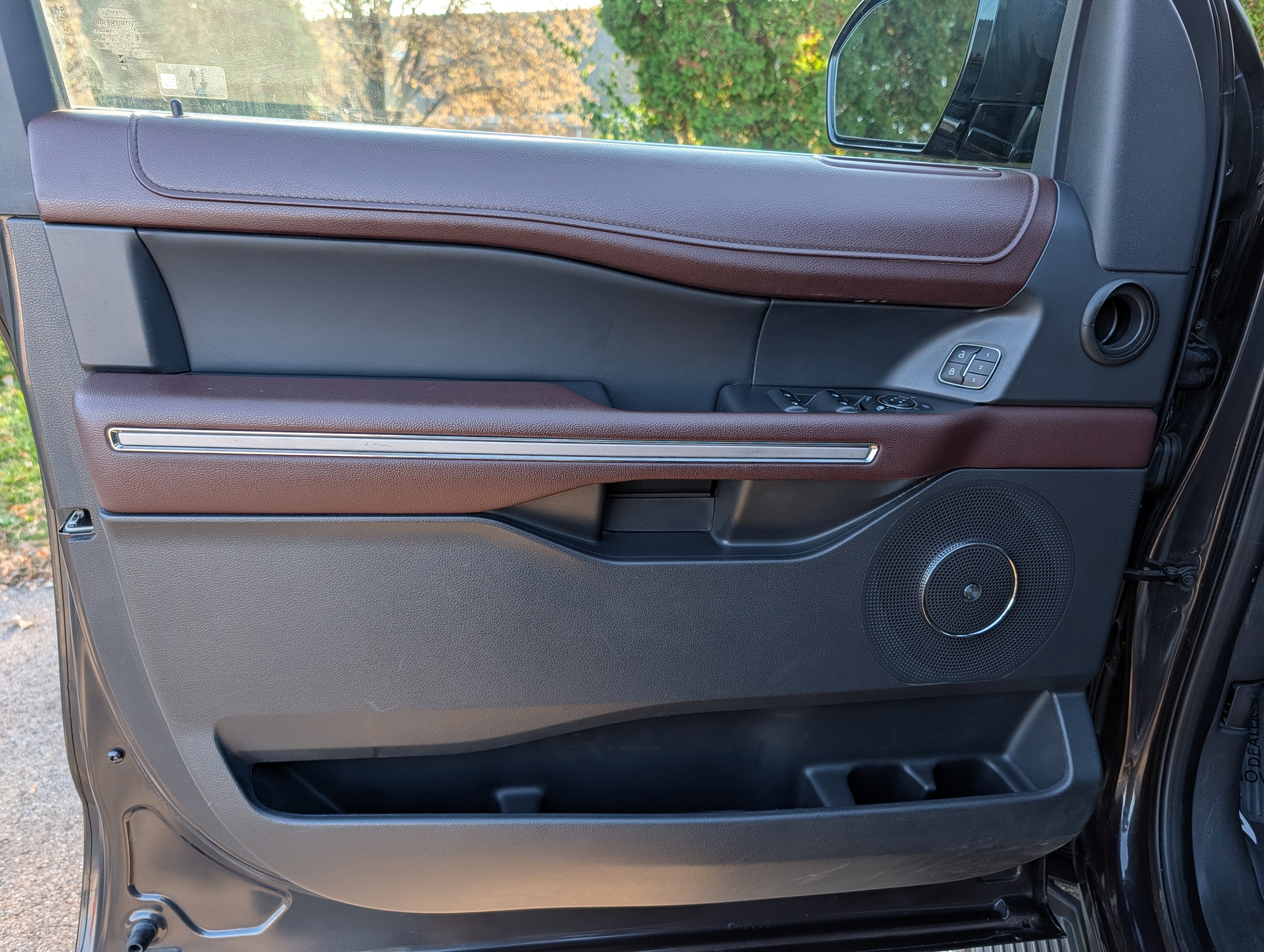 Certified 2024 Ford Expedition Max Limited image 38