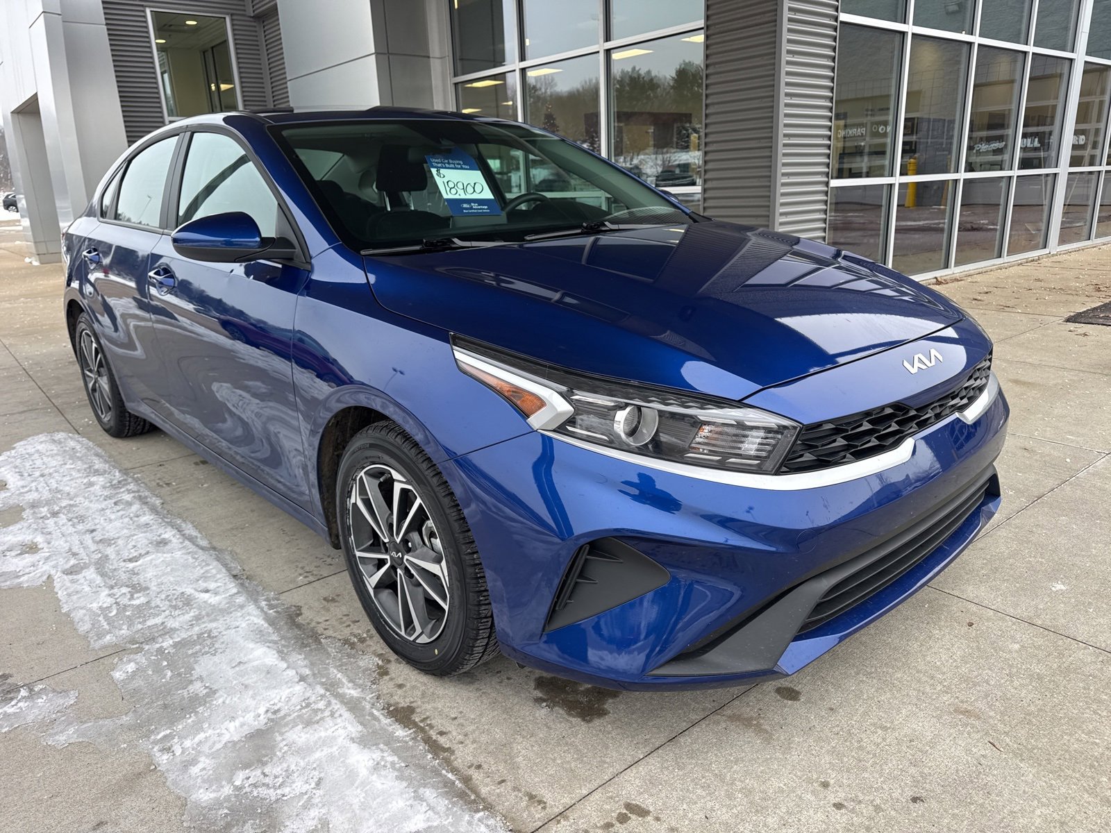 Used 2024 Kia Forte LXS image 10