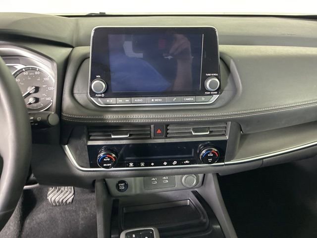 Used 2026 Nissan Rogue SV FWD image 21