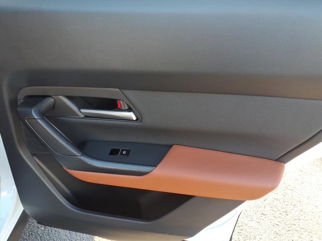 Used 2024 MAZDA CX-50 AWD 2.5 Turbo w/ Accent Package image 11