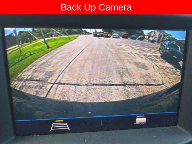 Used 2020 Chevrolet Silverado 1500 Custom w/ Custom Value Package AWD/4WD image 15