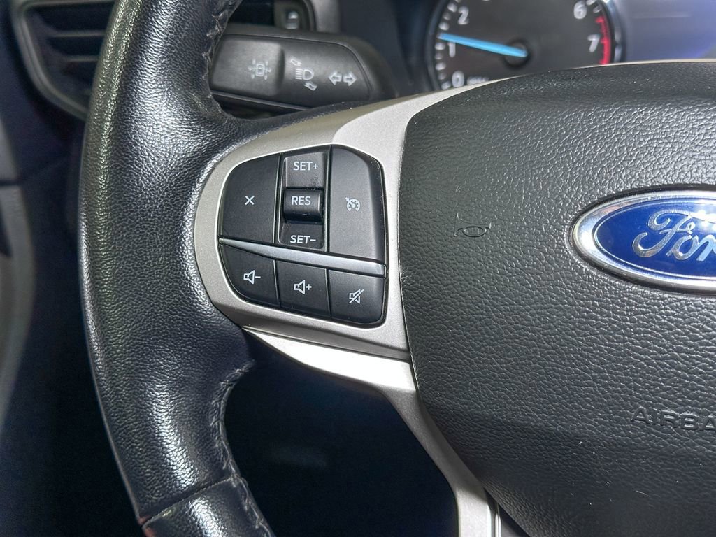 Certified 2022 Ford Explorer XLT image 35