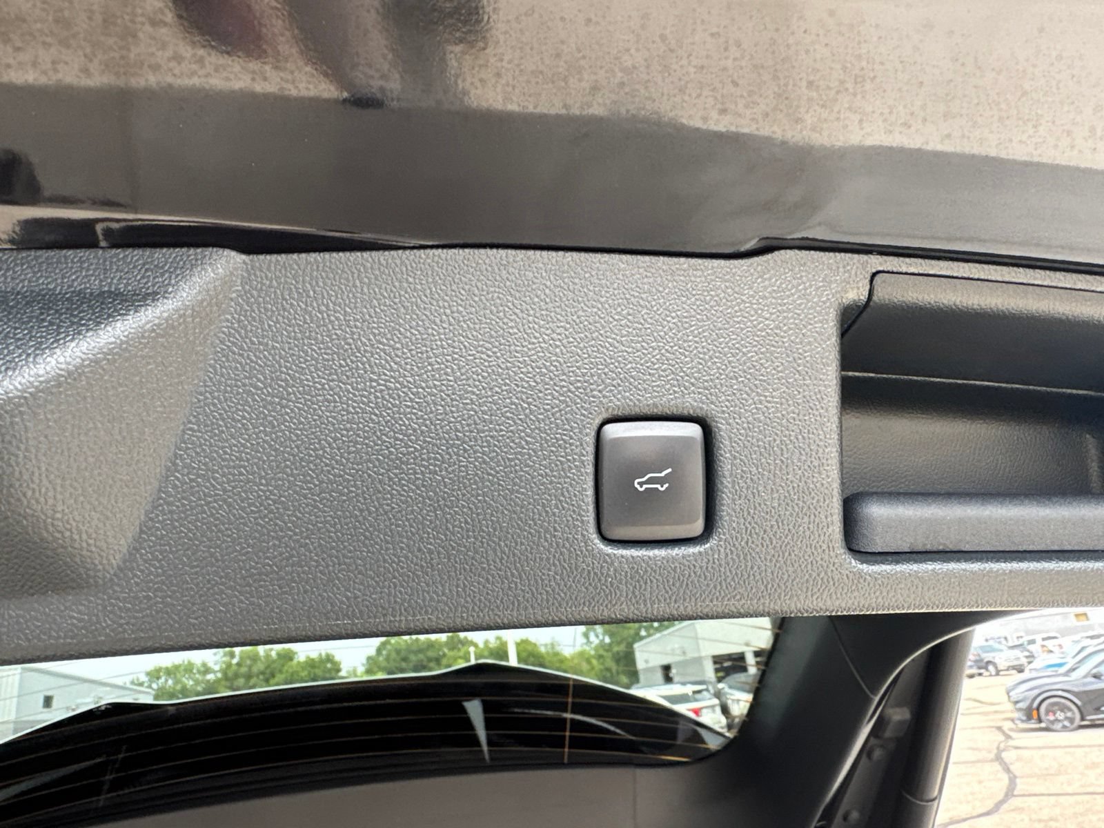 Certified 2023 Ford Escape ST-Line Select AWD/4WD image 36