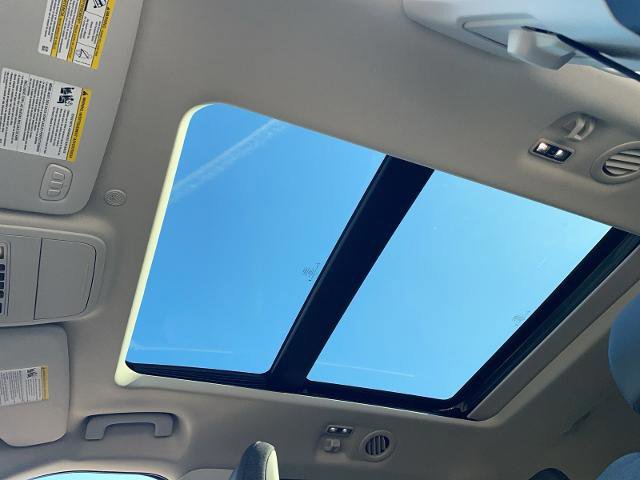 Certified 2025 Ford Explorer Active w/ Active Comfort Package image 18