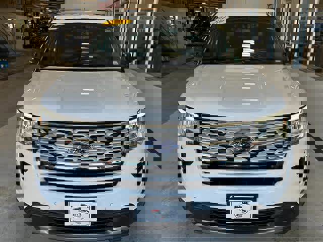 Certified 2019 Ford Explorer XLT w/ Equipment Group 202A image 2