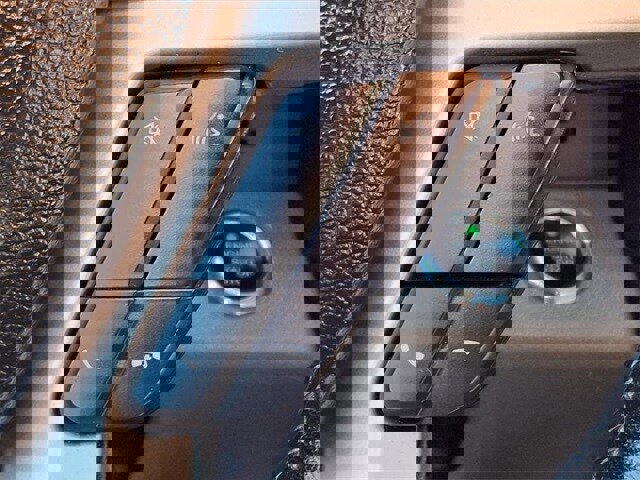 Certified 2018 Ford F150 Lariat w/ Equipment Group 502A Luxury image 26