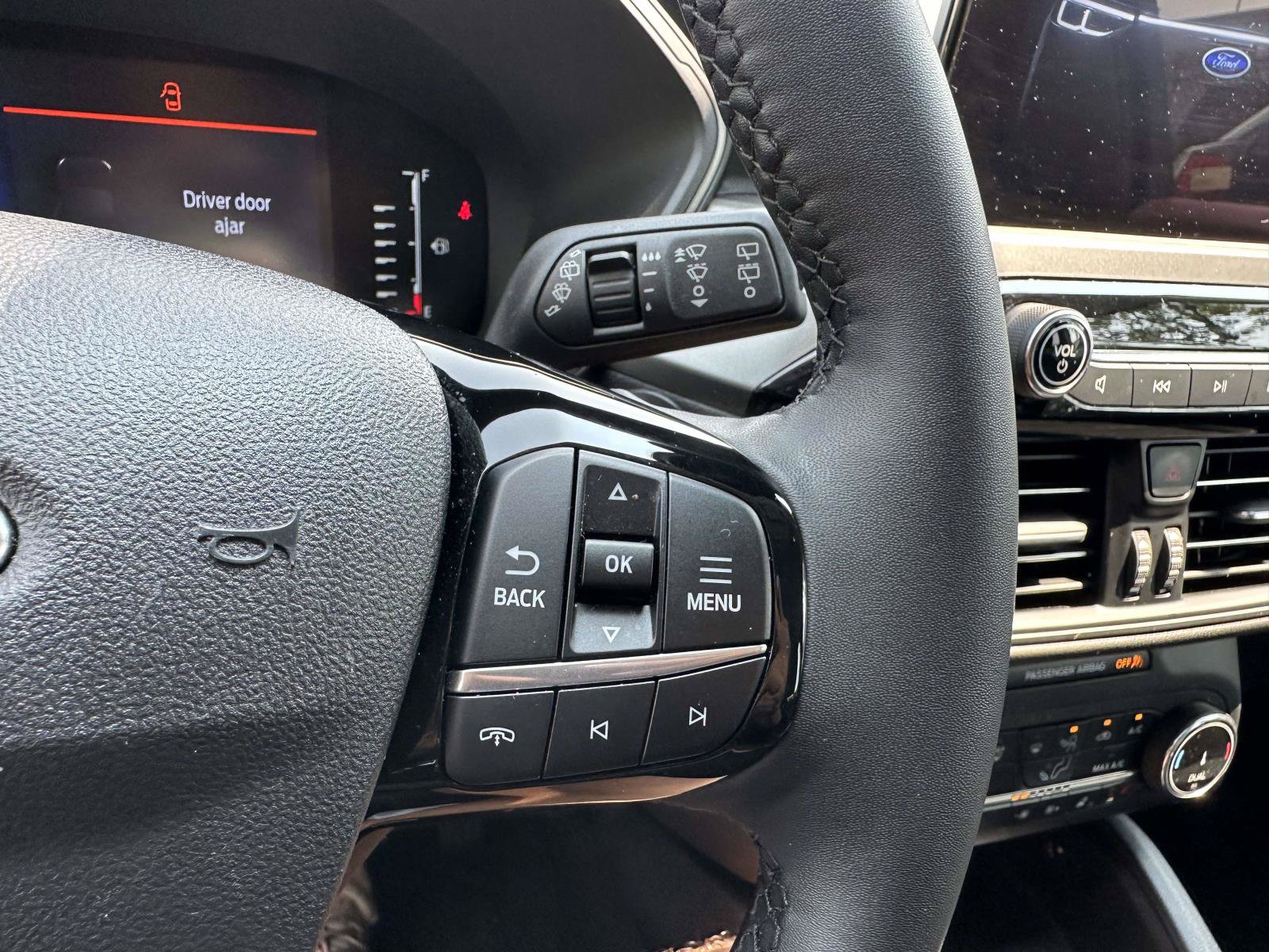 Certified 2023 Ford Escape Active AWD/4WD image 31