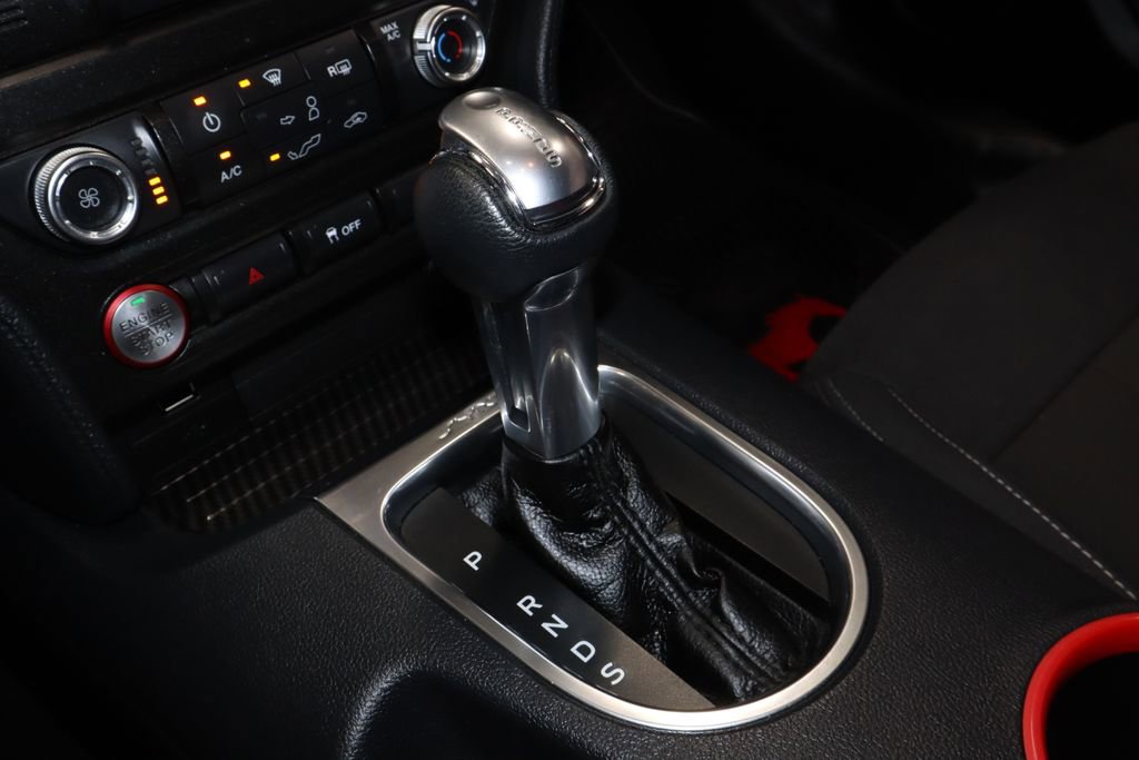 Certified 2021 Ford Mustang Convertible RWD image 31