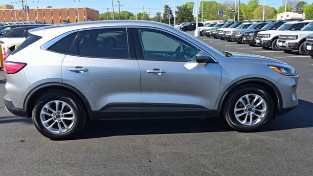 Certified 2021 Ford Escape SE FWD image 2