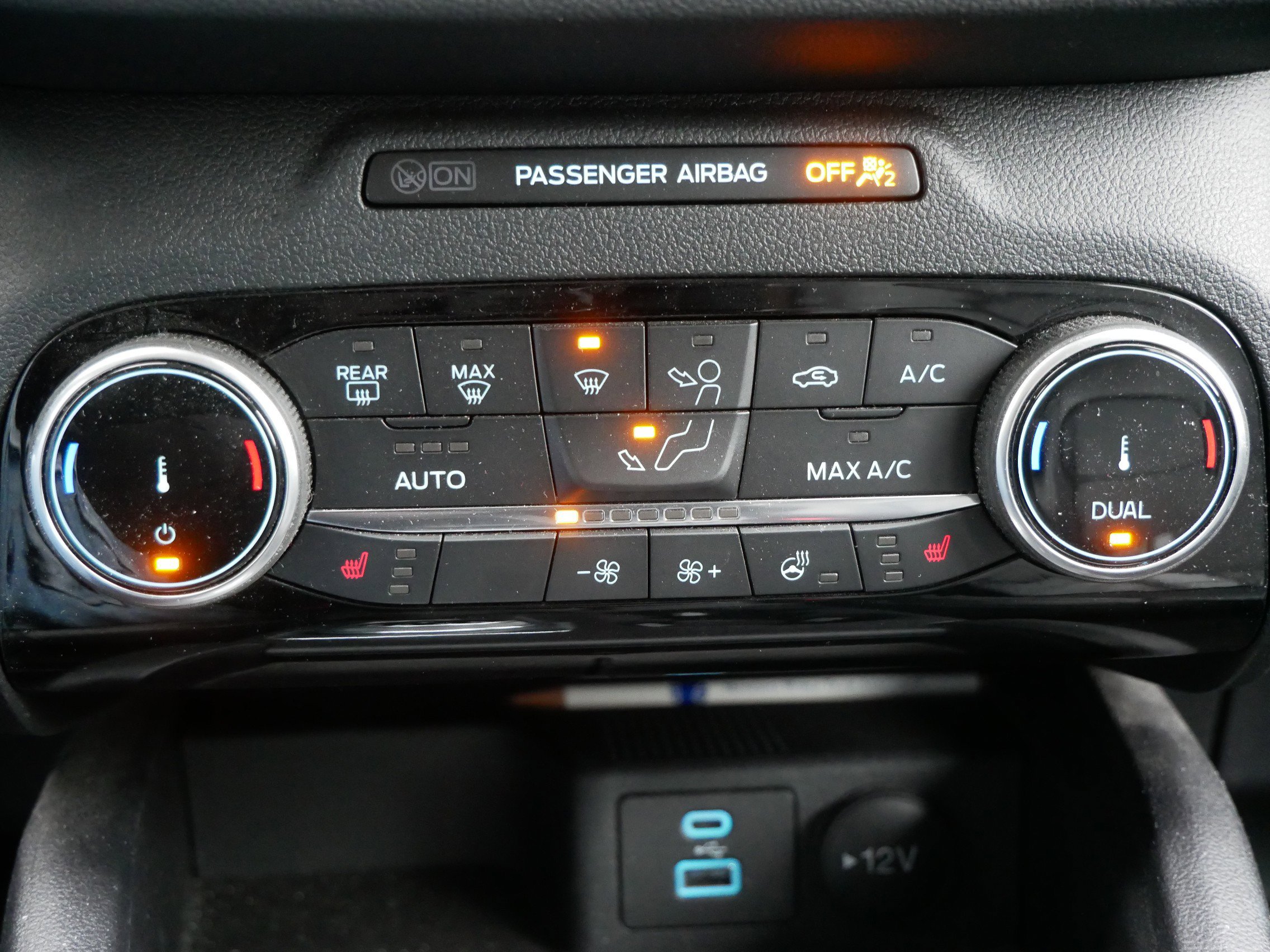 Certified 2022 Ford Escape SEL image 15