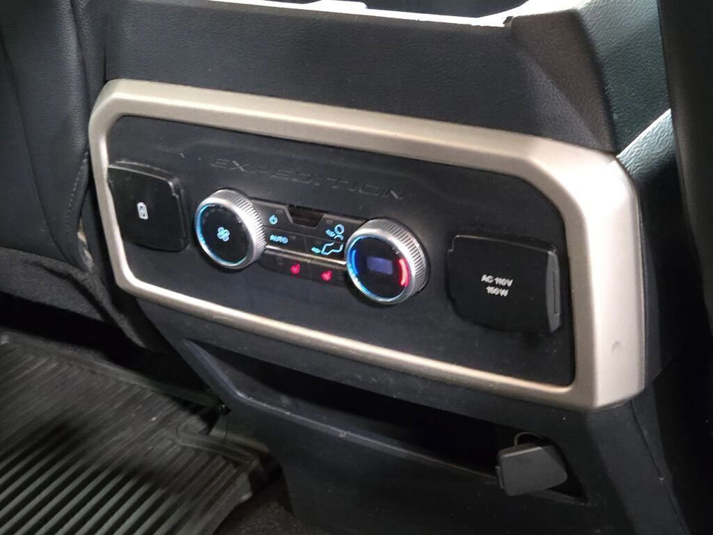 Certified 2022 Ford Expedition Limited image 19