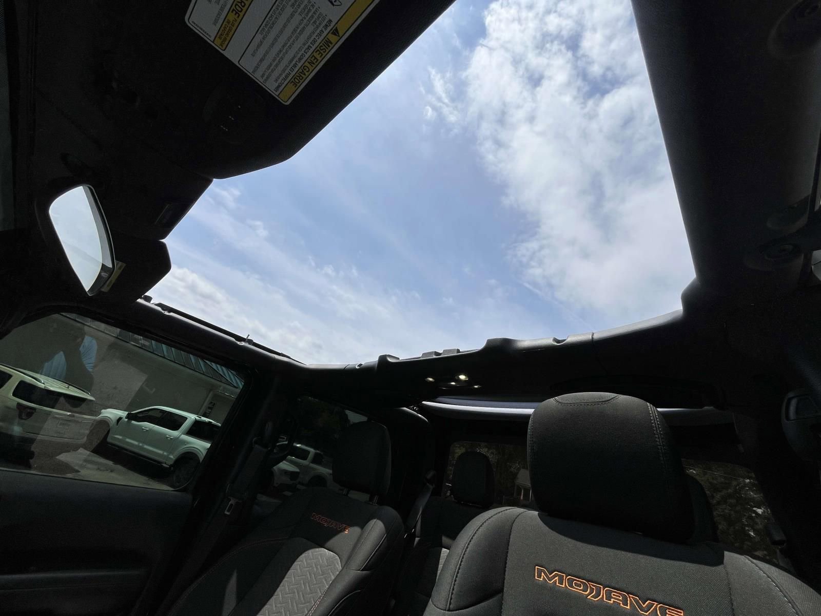 Used 2021 Jeep Gladiator Mojave AWD/4WD image 19