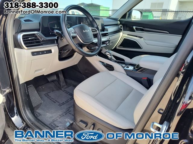 Used 2024 Kia Telluride S w/ S Sunroof Package image 2