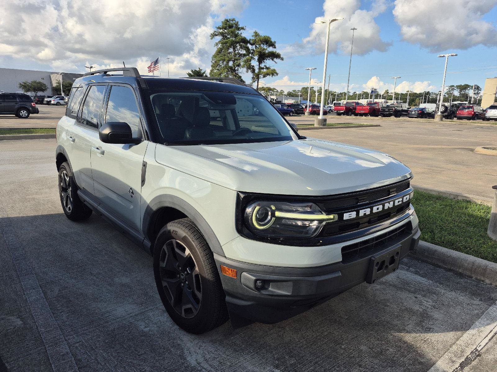 Certified 2021 Ford Bronco Sport Outer Banks w/ Outer Banks Package AWD/4WD image 13