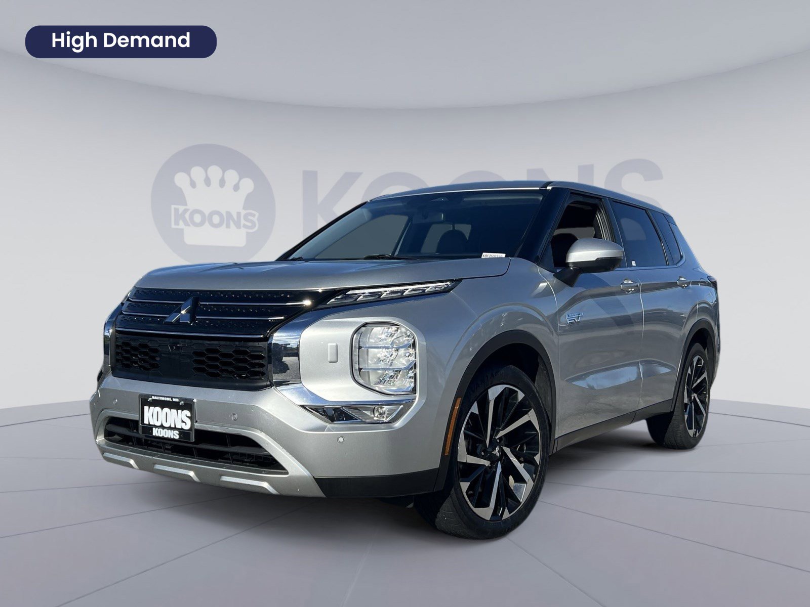 Used 2023 Mitsubishi Outlander SE AWD/4WD image 1