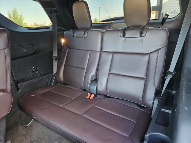 Certified 2025 Ford Explorer Platinum w/ Ultimate Package AWD/4WD image 16