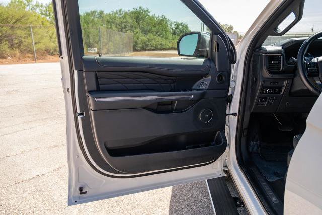 Certified 2024 Ford Expedition Platinum RWD image 11