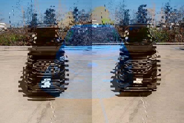 Certified 2019 Ford Edge SEL w/ Equipment Group 201A image 5