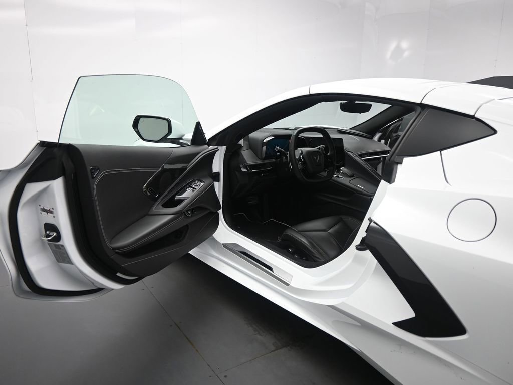 Used 2023 Chevrolet Corvette Stingray Preferred Cpe w/ Z51 Performance Package RWD image 9