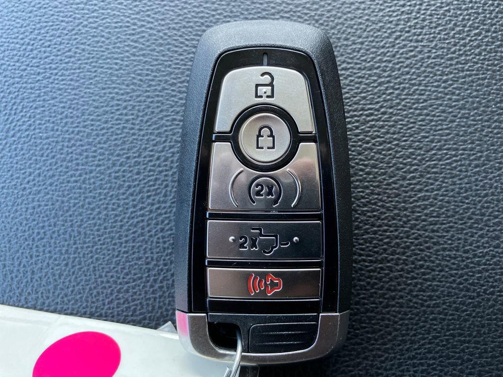 Certified 2024 Ford F250 Lariat image 36