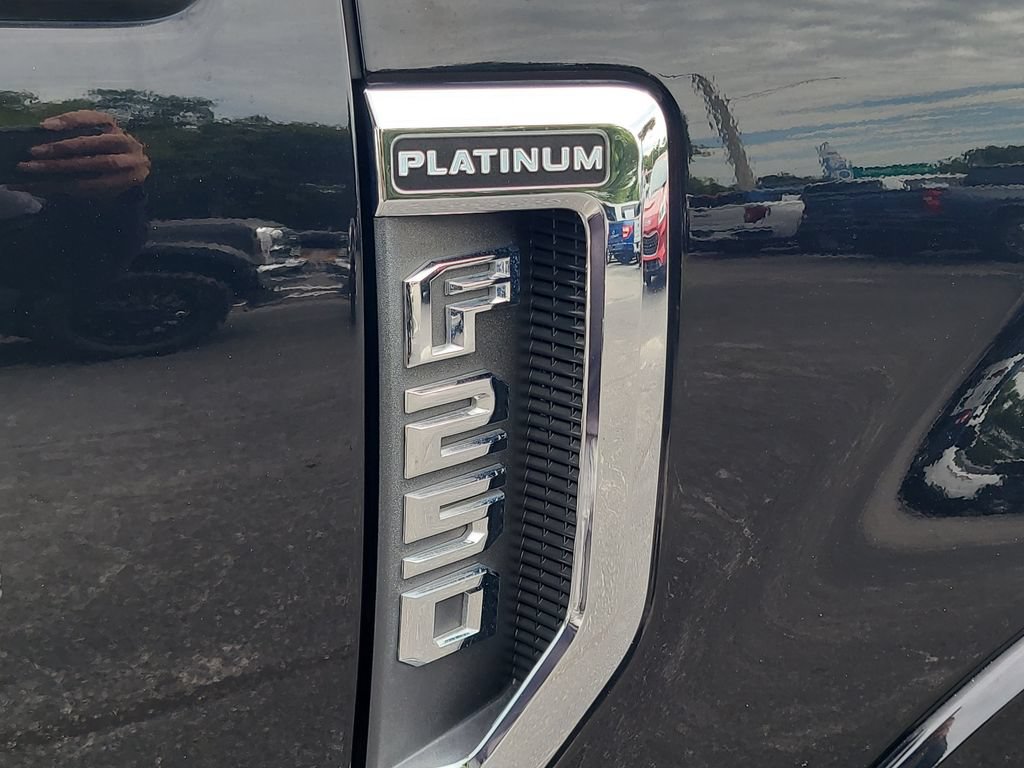 Certified 2022 Ford F250 Platinum w/ Tremor Off-Road Package AWD/4WD image 6