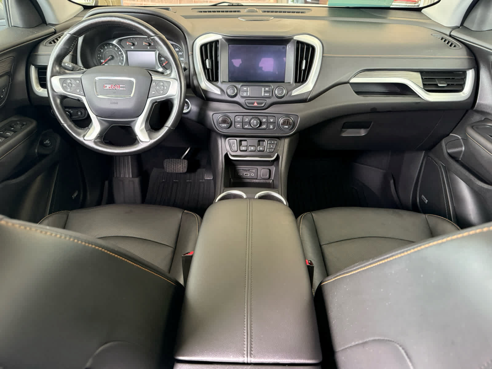 Used 2020 GMC Terrain SLT w/ Preferred Package AWD/4WD image 18