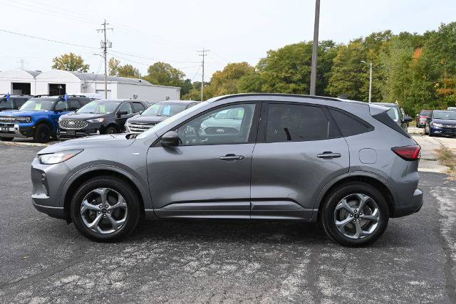 Certified 2024 Ford Escape ST-Line w/ Tech Pack #1 AWD/4WD image 4