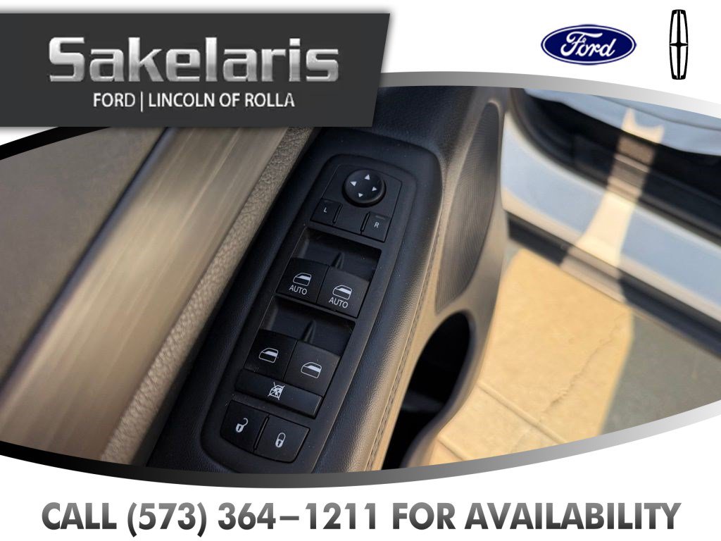 Used 2021 Jeep Grand Cherokee Laredo w/ Security & Convenience Group AWD/4WD image 11