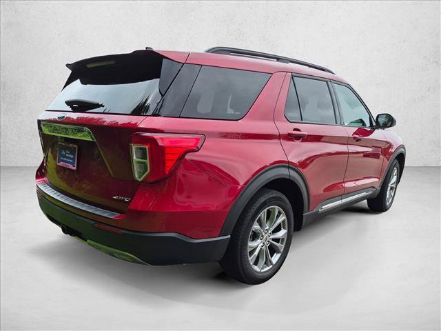 Certified 2023 Ford Explorer XLT w/ Equipment Group 202A AWD/4WD image 5