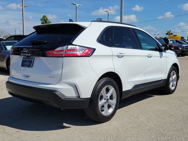 Certified 2024 Ford Edge SE image 4