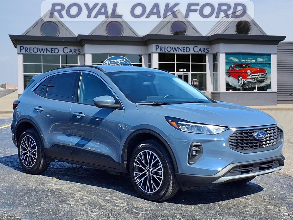 Certified 2024 Ford Escape SE
