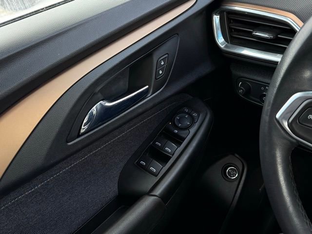 Used 2021 Chevrolet TrailBlazer ACTIV w/ Sun and Liftgate Package image 36