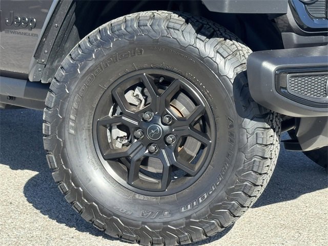 Used 2025 Jeep Wrangler Willys image 30