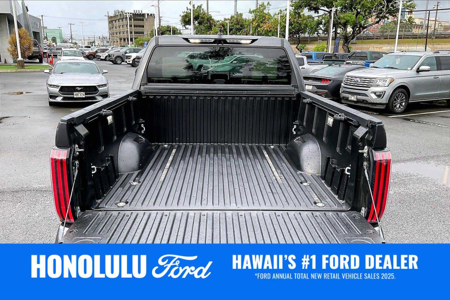 Used 2024 Toyota Tundra Capstone AWD/4WD image 18