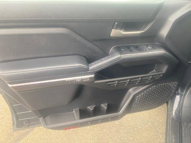 Used 2024 Toyota Tacoma TRD Off-Road AWD/4WD image 33