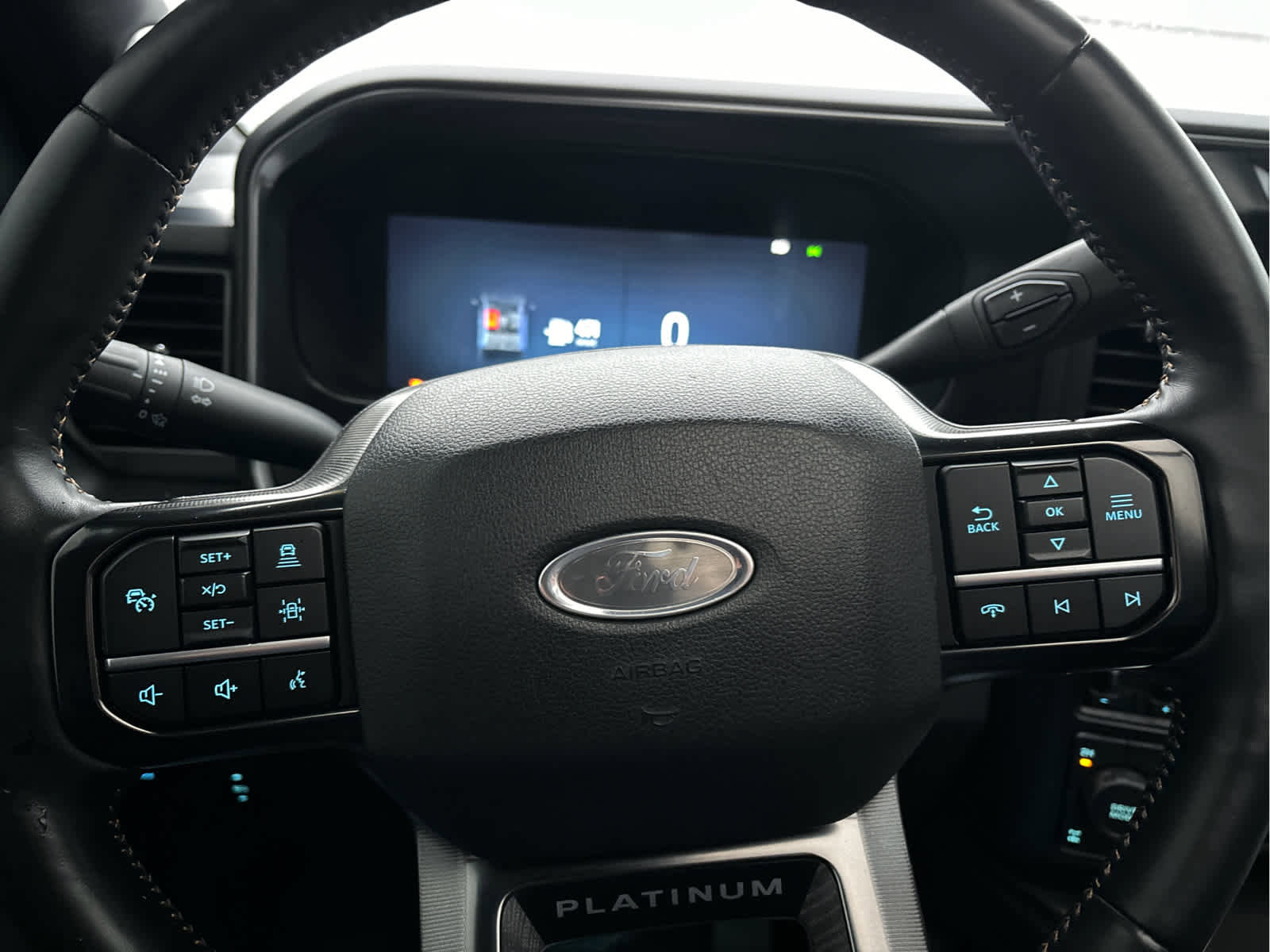 Certified 2024 Ford F350 Platinum w/ FX4 Off-Road Package image 16