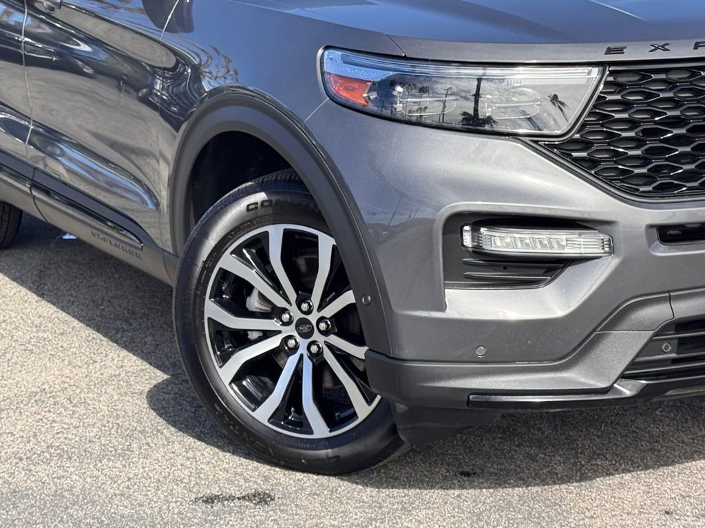 Certified 2021 Ford Explorer ST w/ Equipment Group 401A image 4