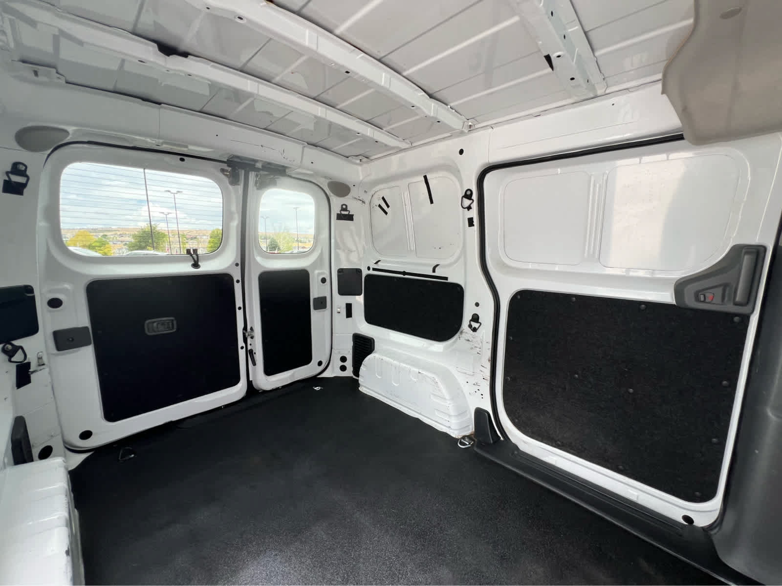 Used 2017 Nissan NV200 S w/ Cruise Control Package FWD image 22