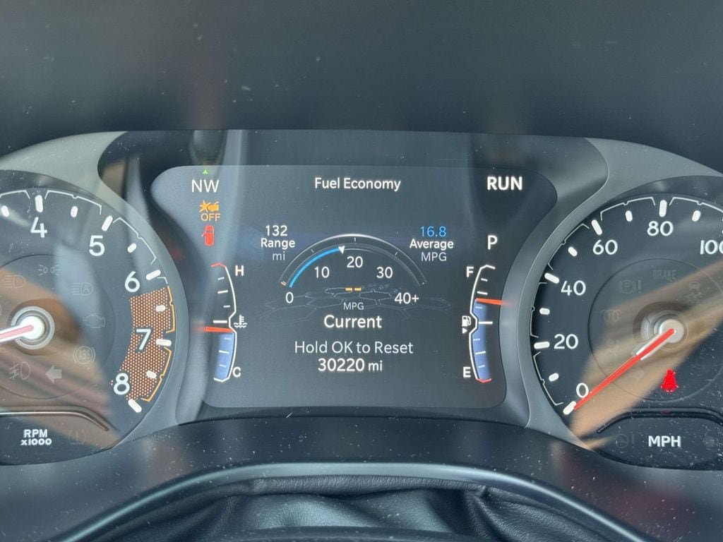 Used 2025 Jeep Compass Limited AWD/4WD image 13