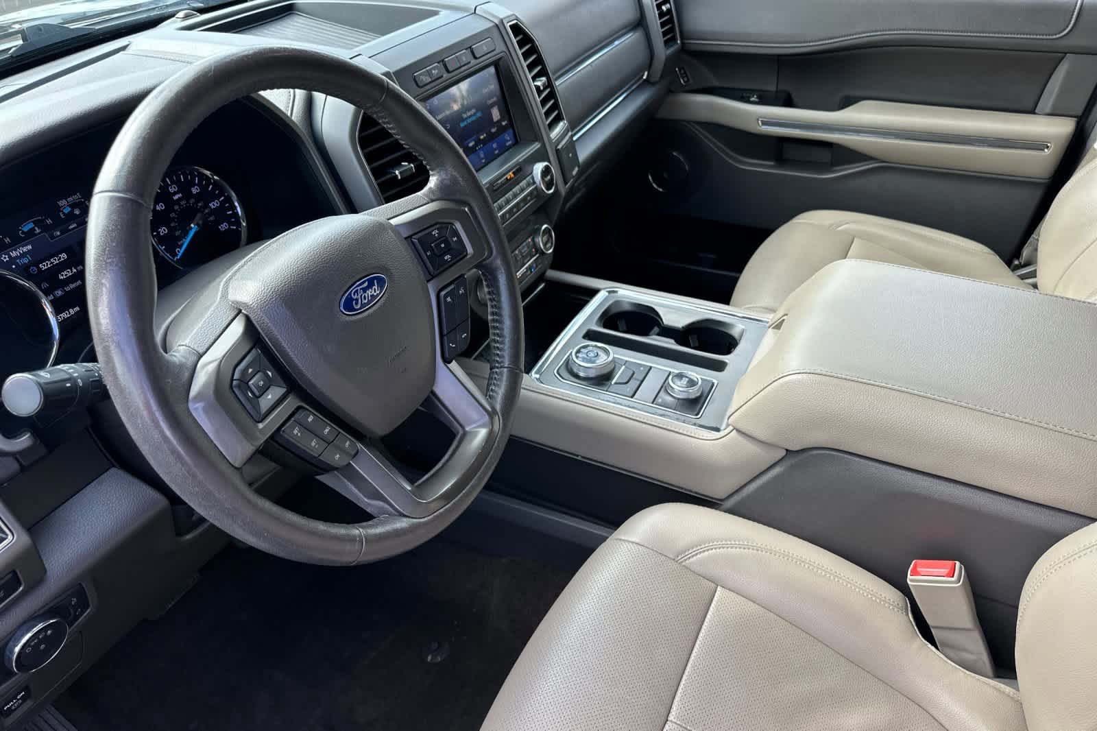 Certified 2020 Ford Expedition XLT w/ Equipment Group 202A image 11