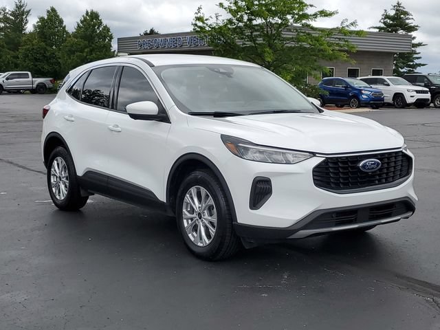 Certified 2023 Ford Escape Active w/ Tech Pack #2 AWD/4WD image 2