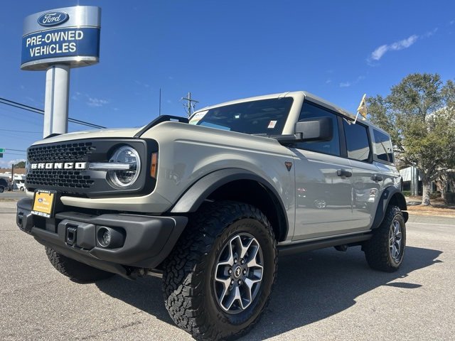 Certified 2025 Ford Bronco Badlands image 4